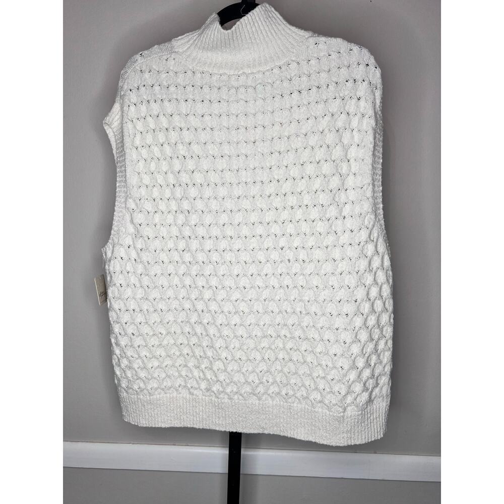 Free People Oversized Cable Knit Mock Neck Sweater Vest Ivory Chunky NWT Small - Picture 4 of 9